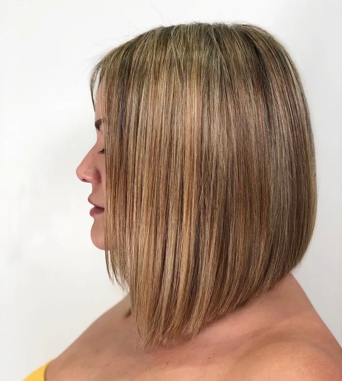Precision bob with caramel highlights